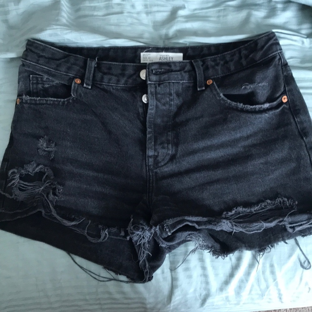 Top Shop black denim, mid-waisted shorts